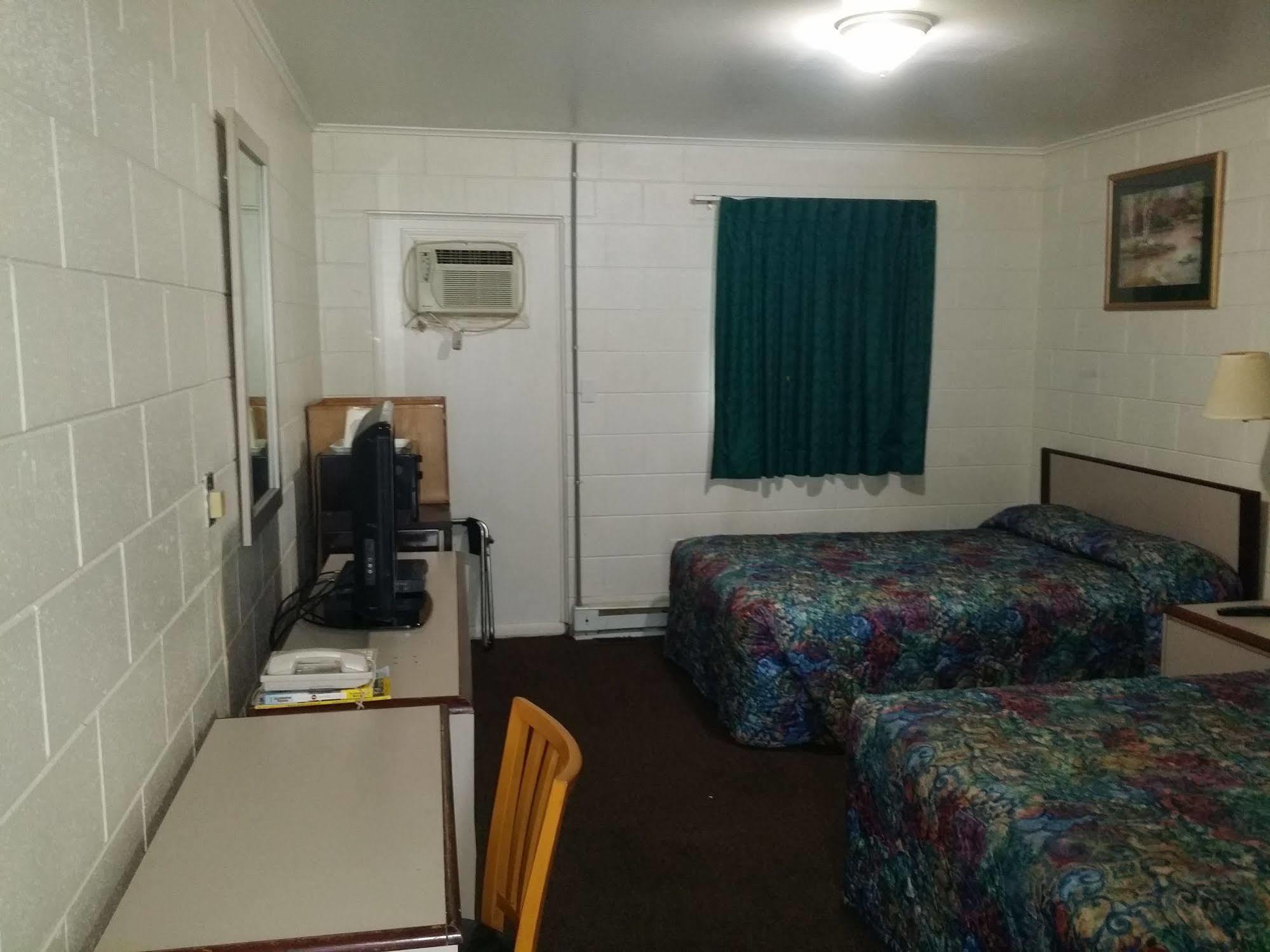 Rosemount Motel Bedford Exterior photo